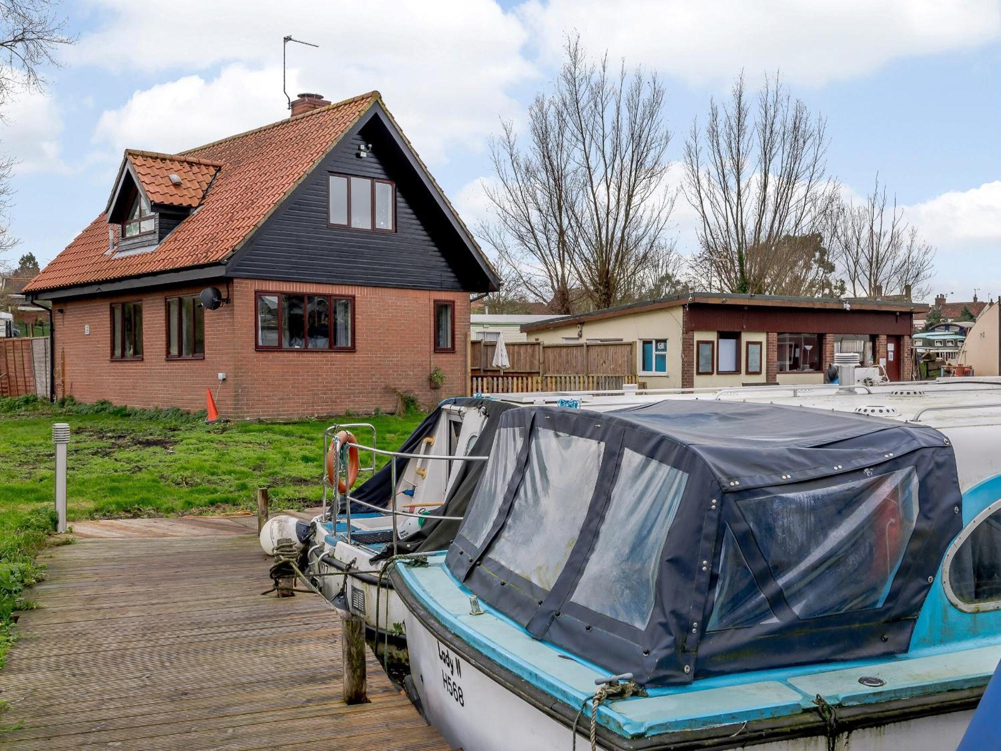 Riverside Cottage Loddon Exterior foto